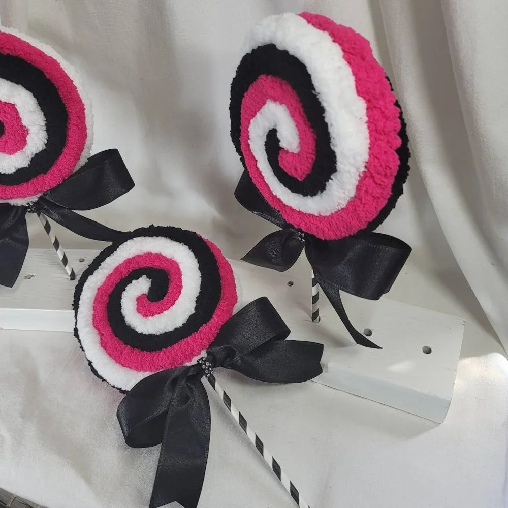 Decorative Chunky Yarn Hot Pink‎ White & Black Lollipops Black w Stripe Stick